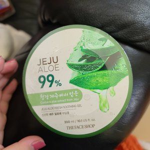 Korean Skincare: Jeju Aloe 99% Soothing Gel